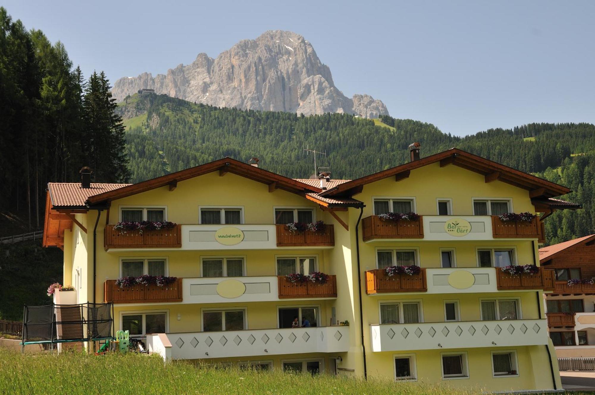 Garni Hotel Bel Vert Selva di Val Gardena Bagian luar foto