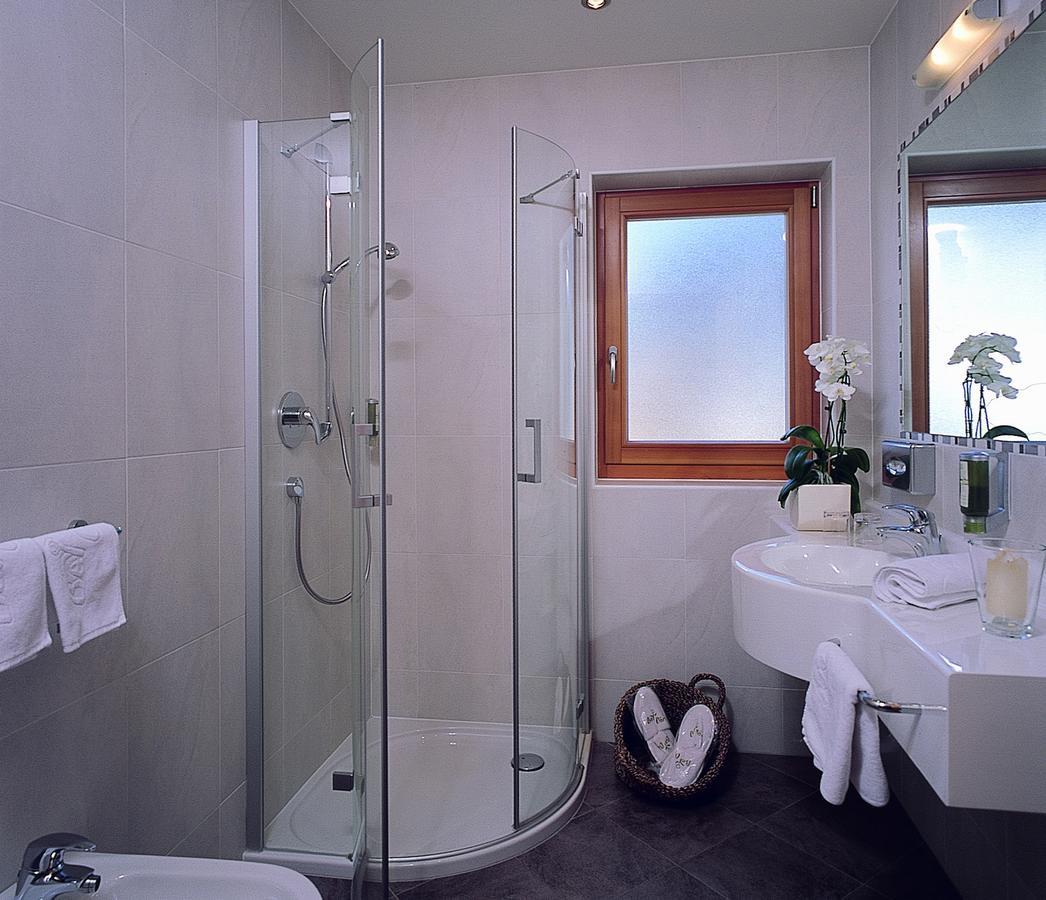 Garni Hotel Bel Vert Selva di Val Gardena Bagian luar foto
