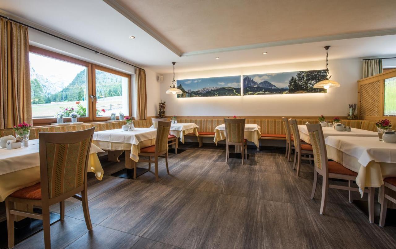 Garni Hotel Bel Vert Selva di Val Gardena Bagian luar foto